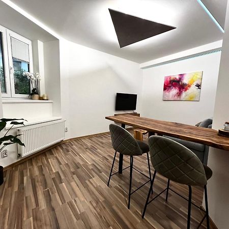 Palackeho Lobby Apartment أولوموك المظهر الخارجي الصورة